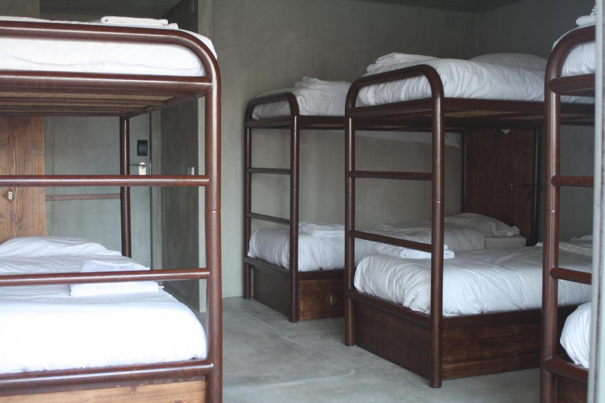 N1 Hostel Apartments And Suites Santarém Habitación foto